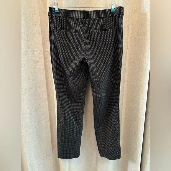 Banana Republic Size 8 “Sloan” Slim trousers. Black and White X Dot. - Picture 3 of 8